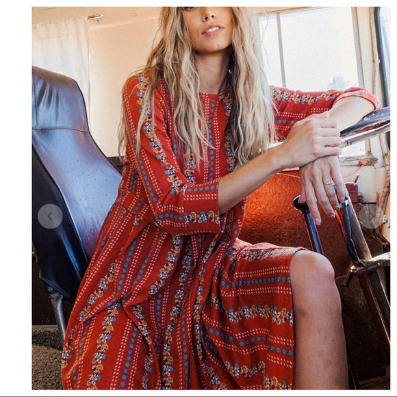 Boho Fabulous Gypsy Quarter Sleeve Floral Midi Dress - Picture 3 of 5